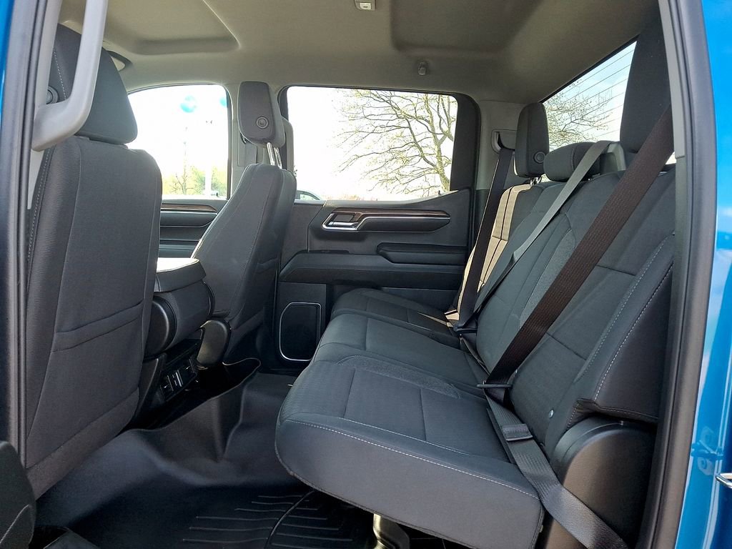 Used 2024 Chevrolet Silverado 1500 LT image 10