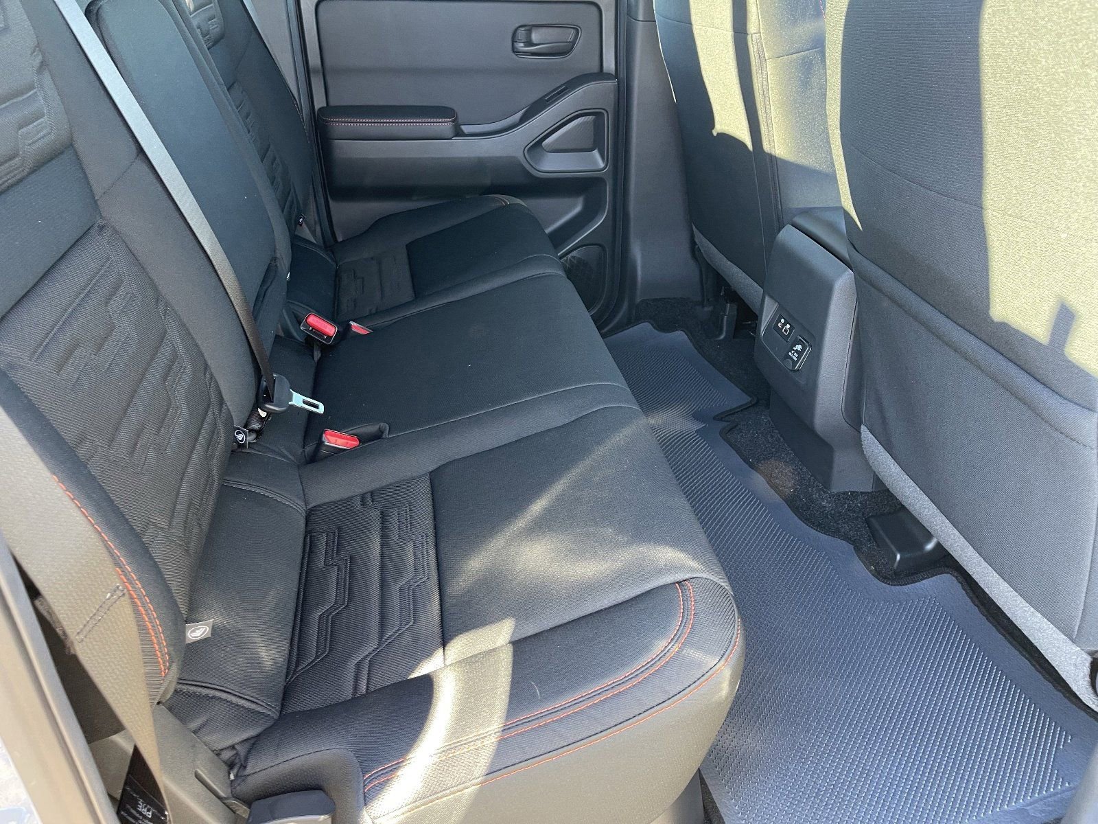 New 2026 Nissan Frontier PRO-4X w/ Pro-4x Convenience Package image 14