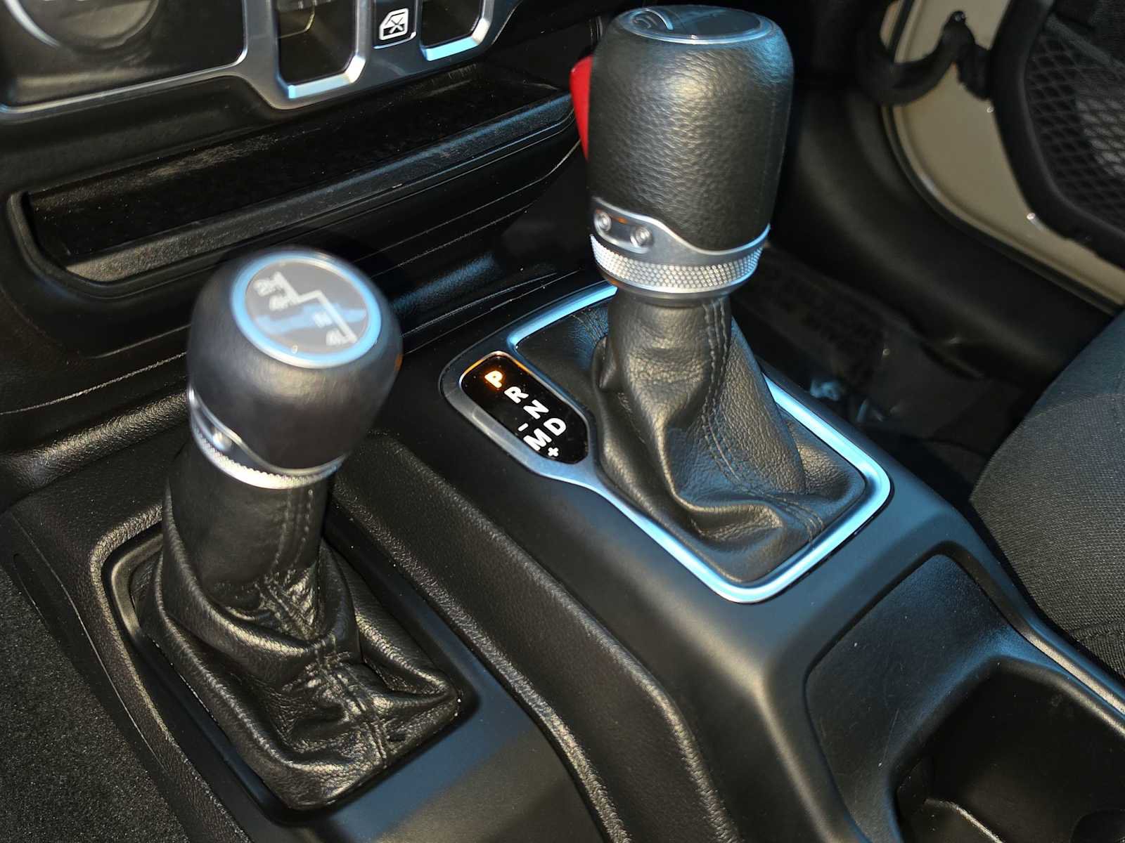 Used 2022 Jeep Gladiator Sport image 21