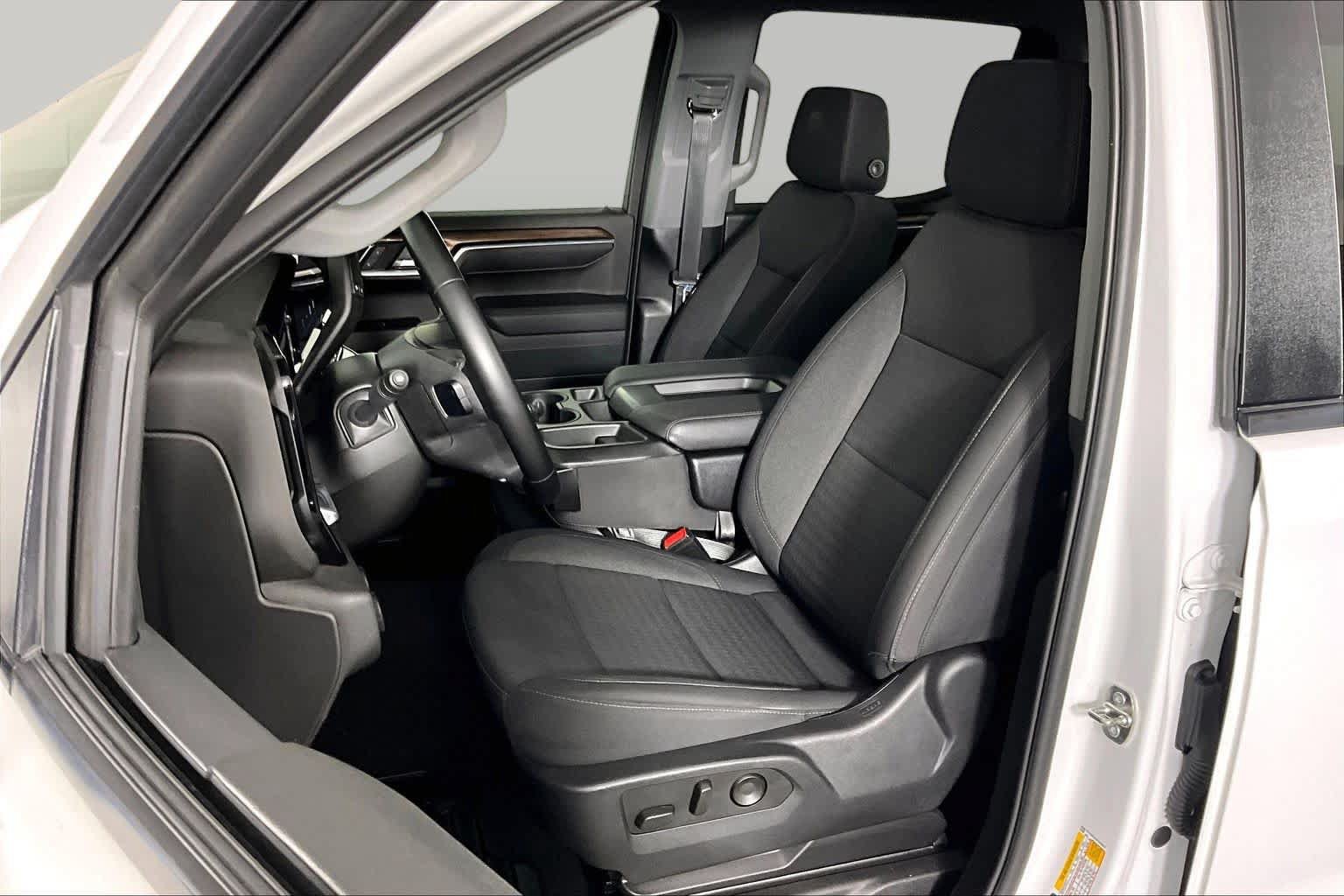 Certified 2023 Chevrolet Silverado 1500 LT AWD/4WD image 8