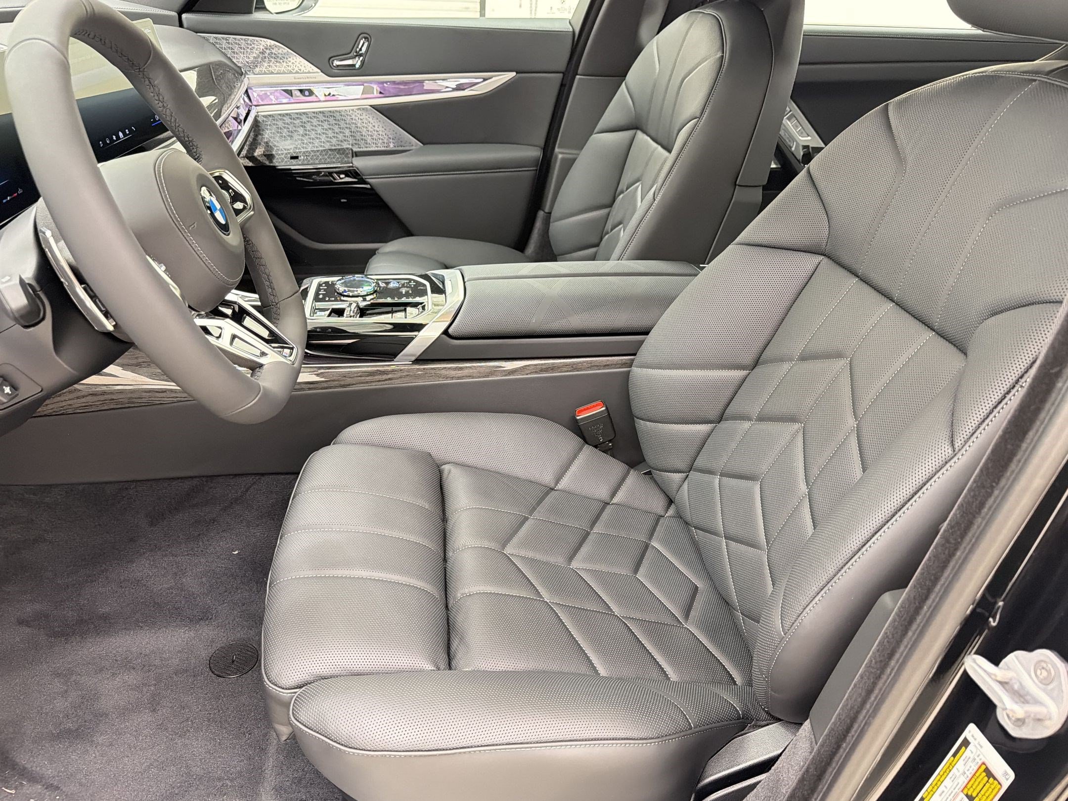 New 2026 BMW 760i xDrive AWD/4WD image 5