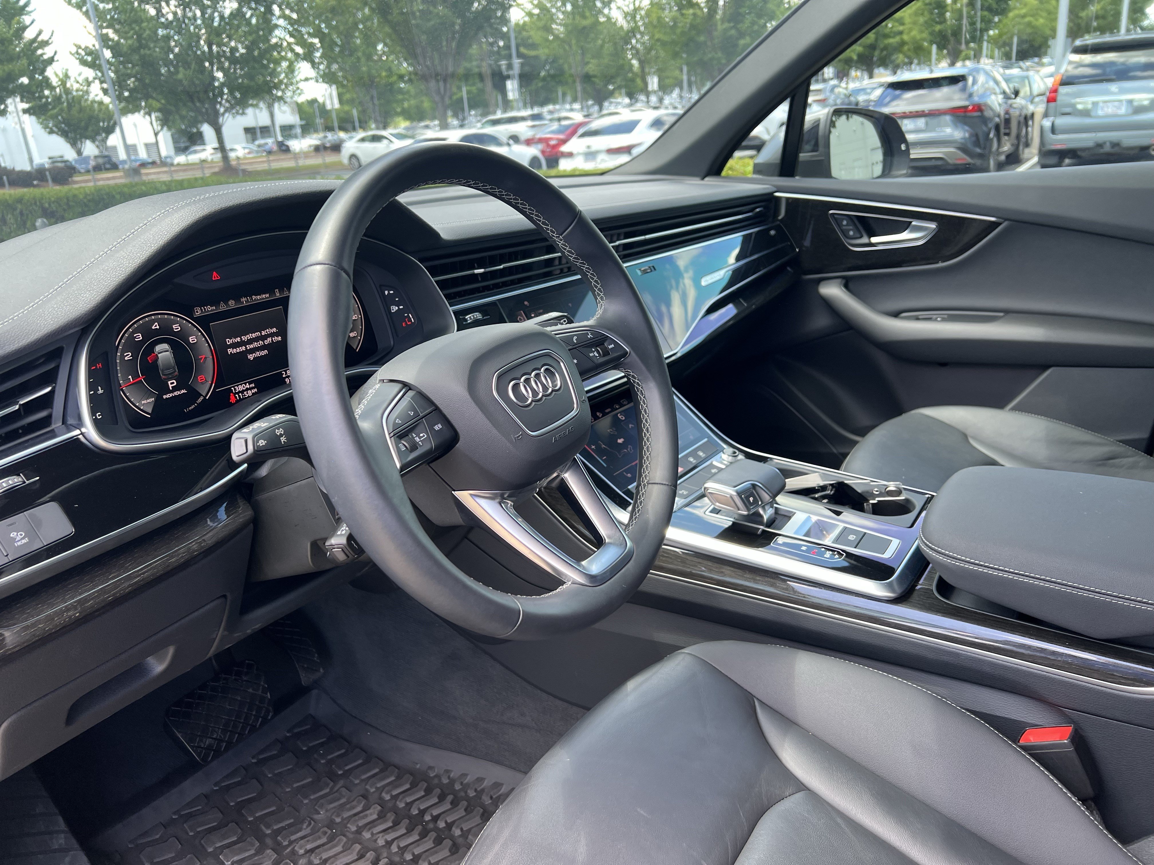Certified 2025 Audi Q7 2.0T Premium w/ Convenience Package AWD/4WD image 17