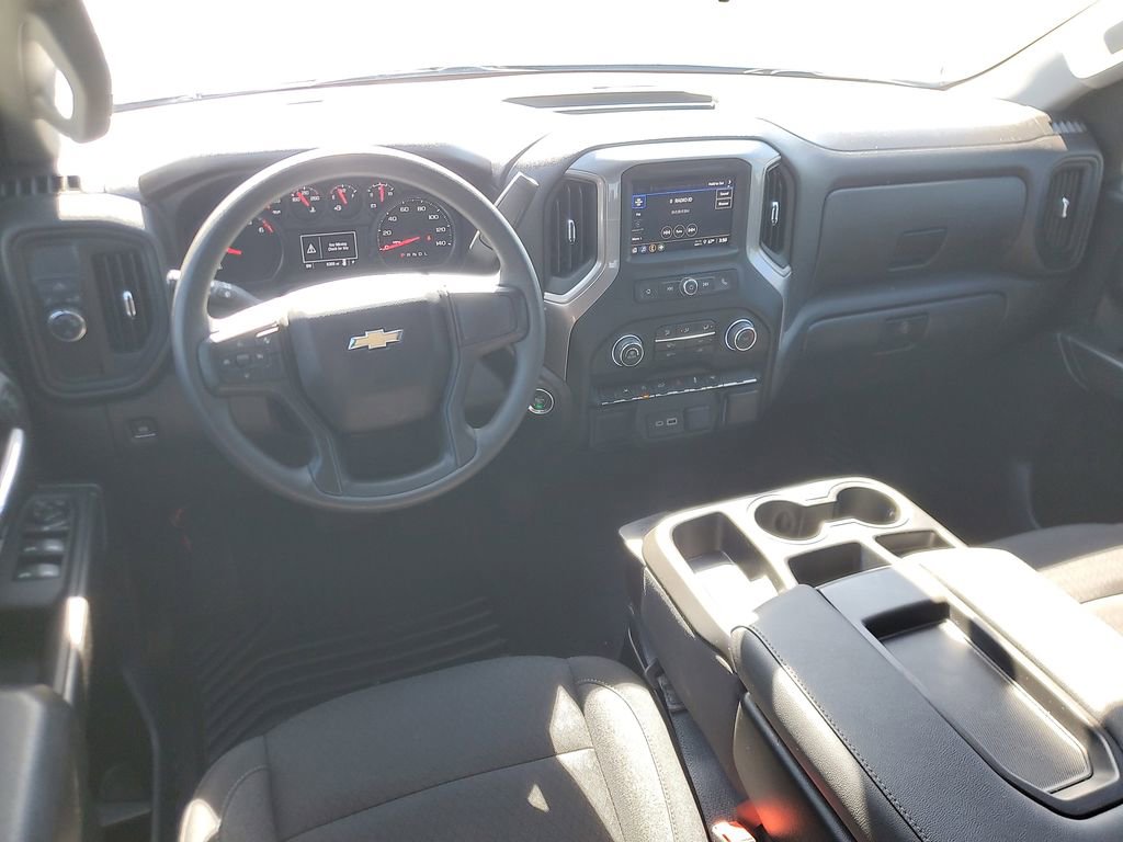 Used 2025 Chevrolet Silverado 1500 Custom image 11