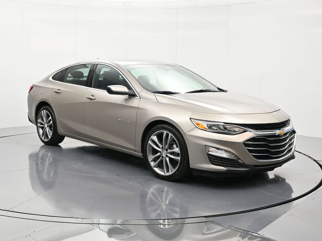 Used 2024 Chevrolet Malibu LT image 3