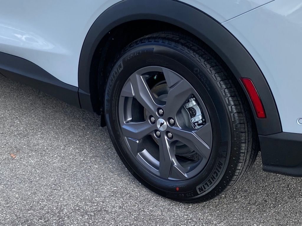 New 2023 Ford Mustang Mach-E Select w/ Comfort Package Lite image 18