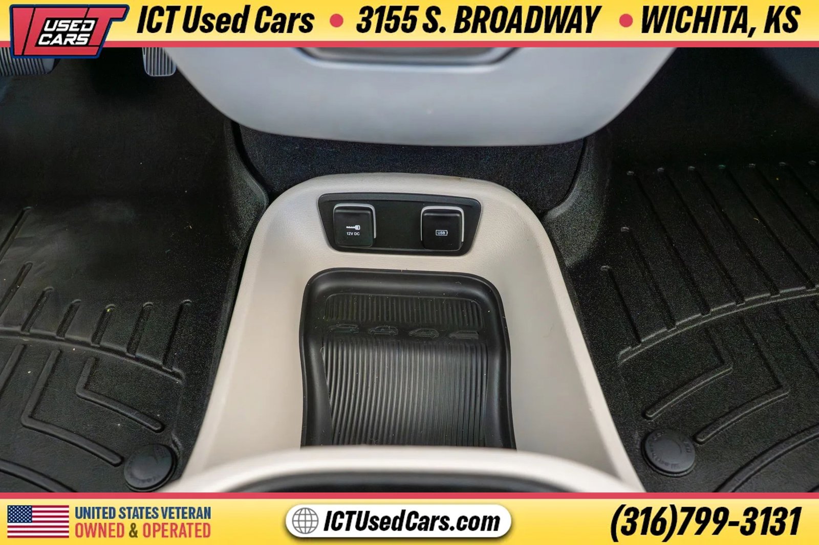 Used 2020 Chrysler Pacifica Limited FWD image 24