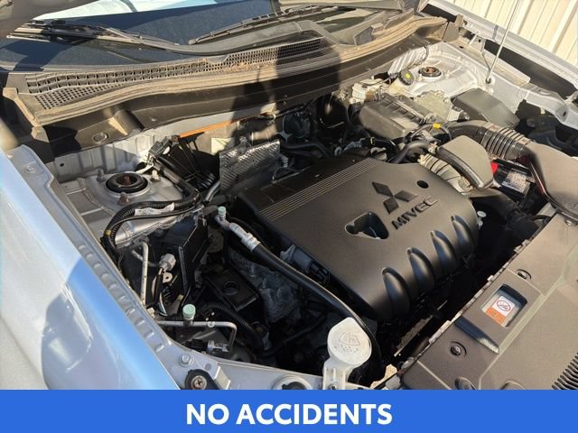 Used 2014 Mitsubishi Outlander ES FWD image 10