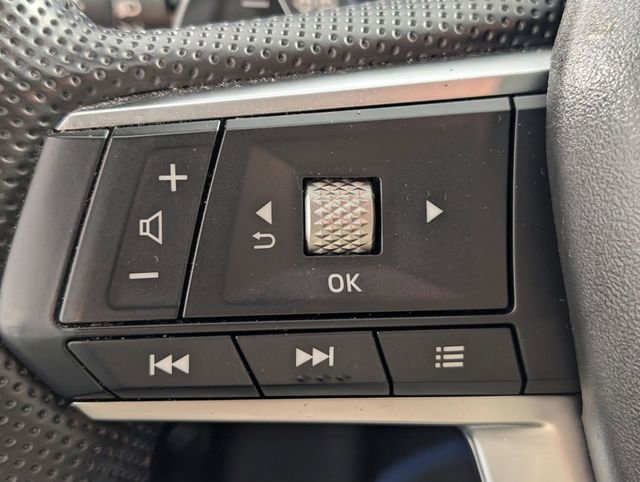 Used 2024 Mitsubishi Outlander SE AWD/4WD image 16