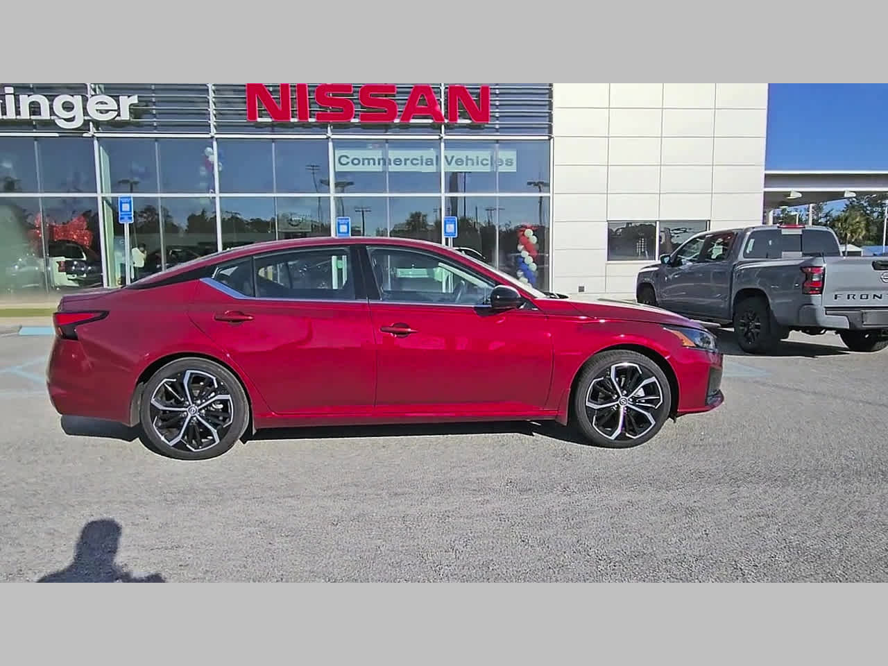 Used 2024 Nissan Altima 2.5 SR w/ SR Premium Package FWD image 35
