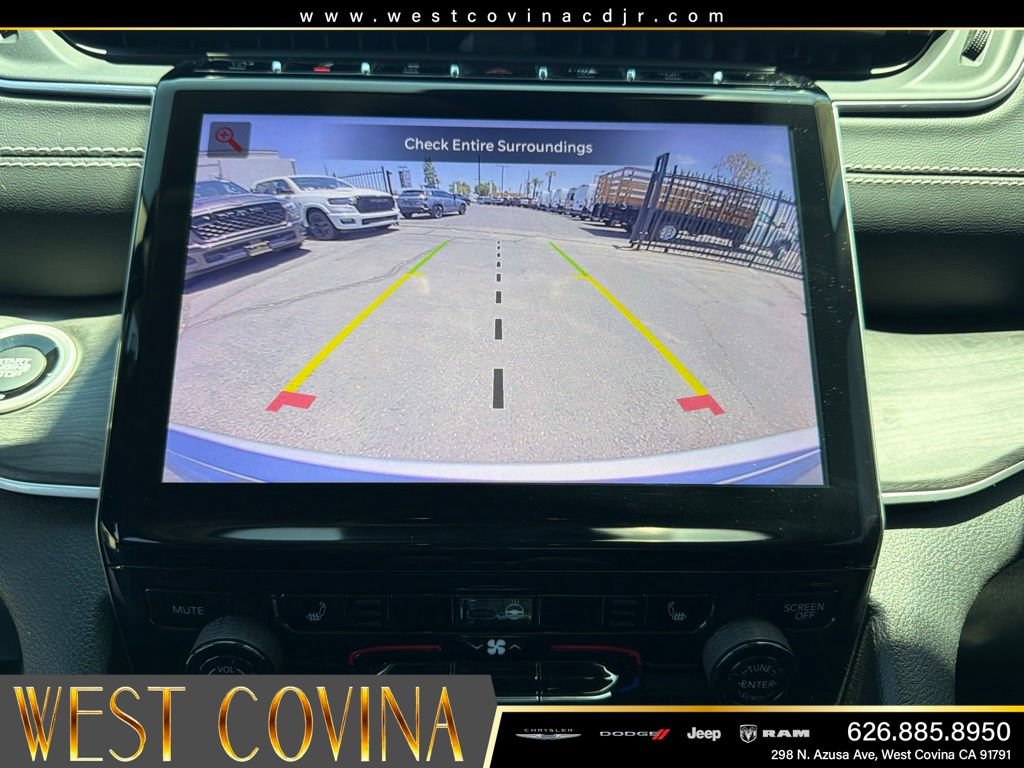 Used 2023 Jeep Grand Cherokee Limited RWD image 31