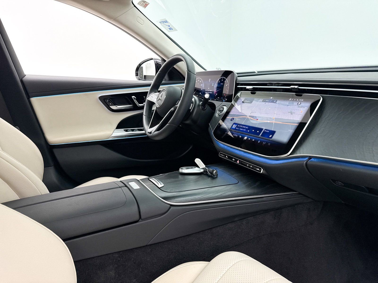 Used 2024 Mercedes-Benz E 350 4MATIC Sedan image 9