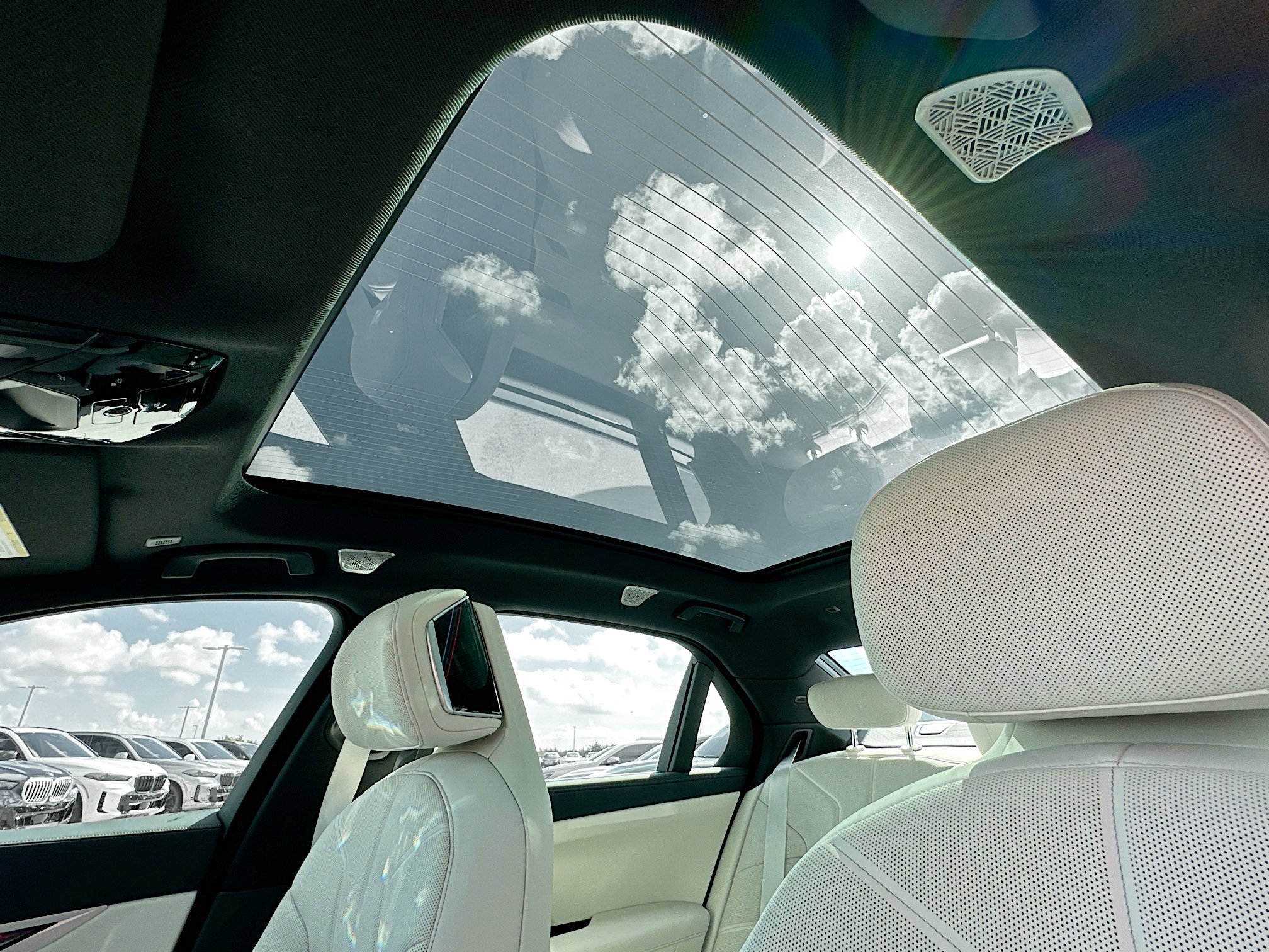 New 2026 BMW 740i w/ Premium Package image 16