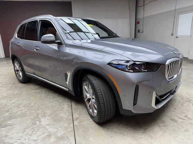 Used 2026 BMW X5 xDrive40i image 7