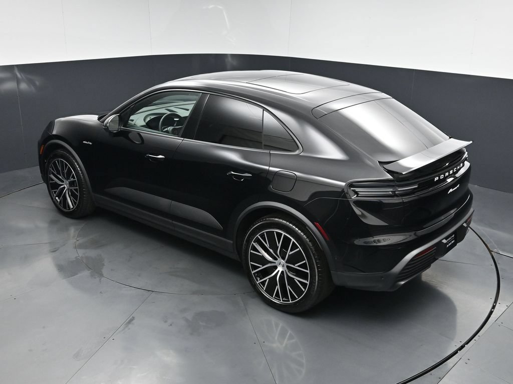 New 2026 Porsche Macan 4 Electric AWD/4WD image 16