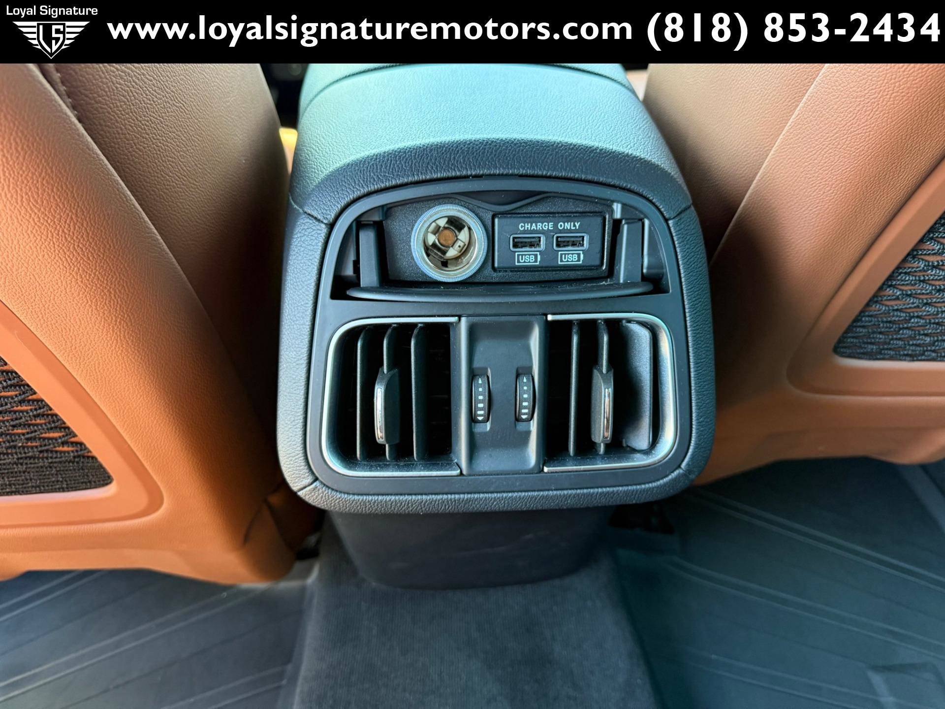 Used 2019 Maserati Levante AWD/4WD image 17