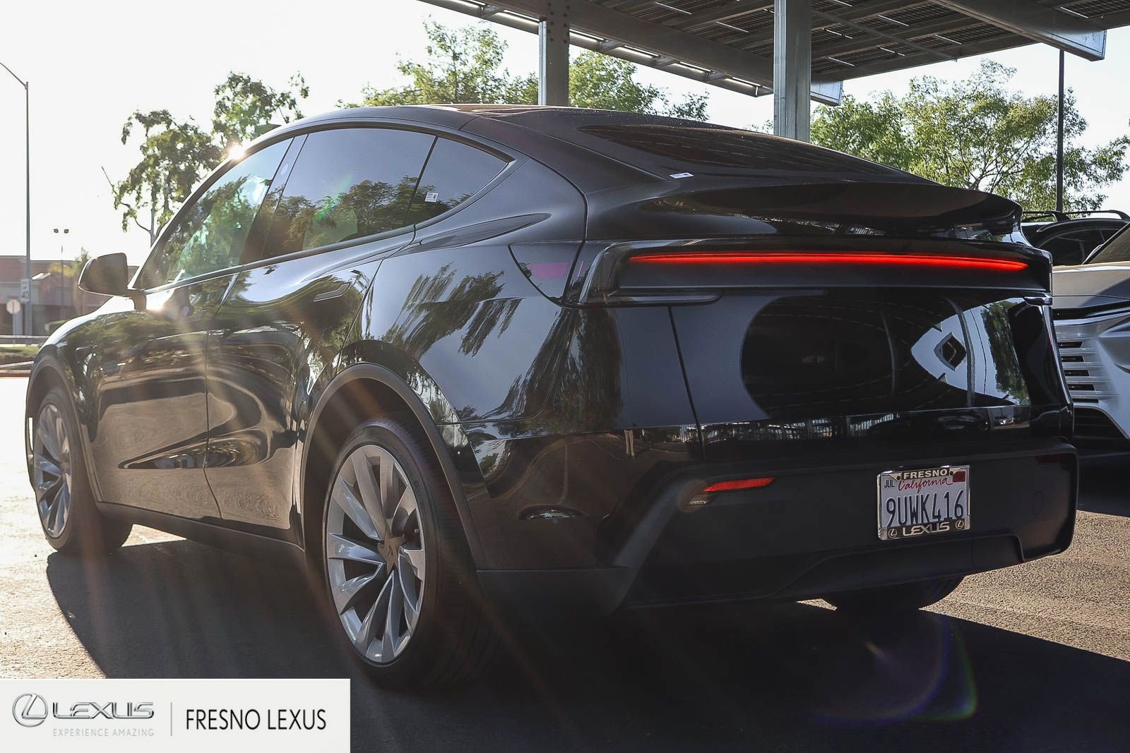 Used 2026 Tesla Model Y 2WD image 4