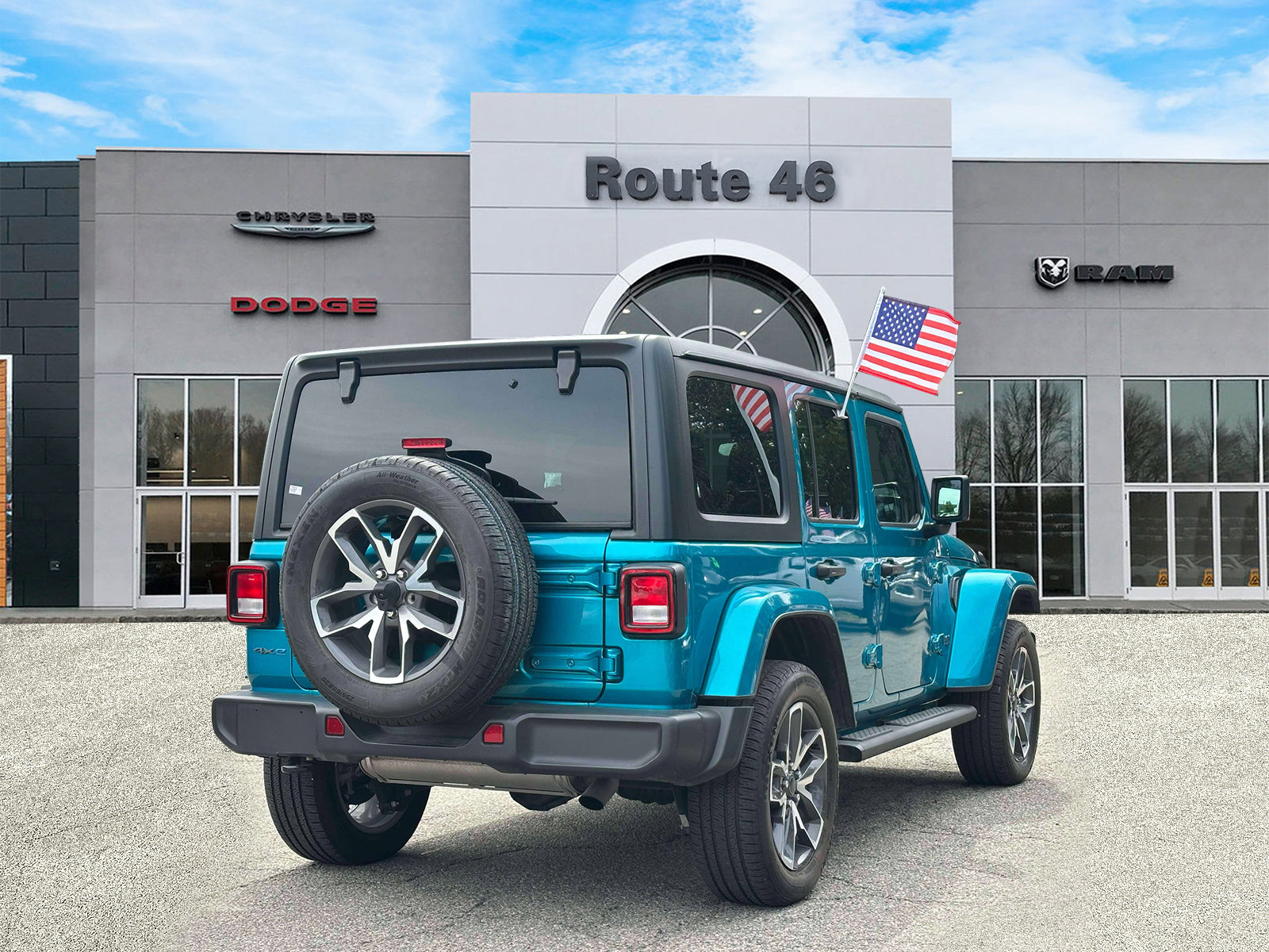 Used 2024 Jeep Wrangler Unlimited w/ Convenience Group AWD/4WD image 5