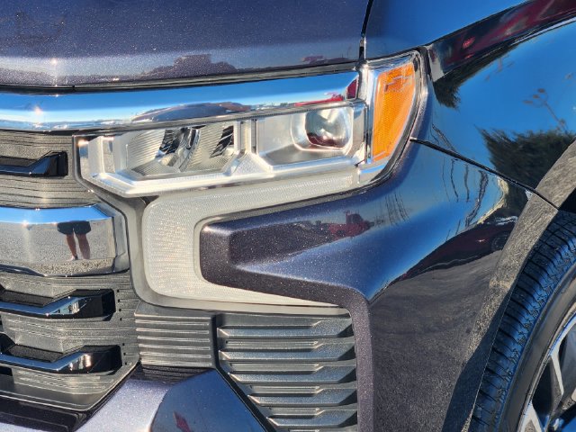 Used 2023 Chevrolet Silverado 1500 LT RWD image 9