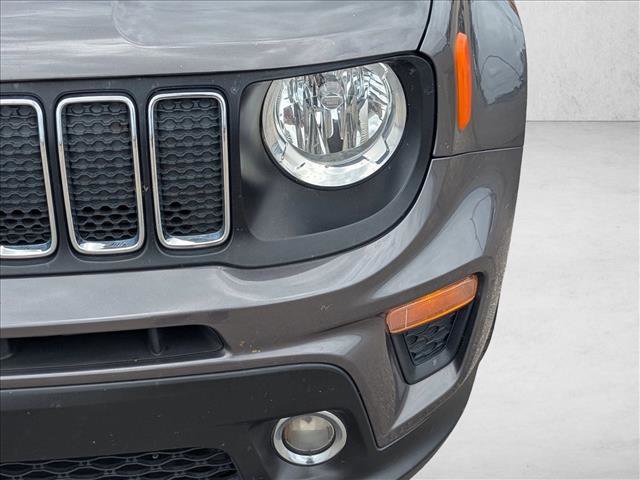 Used 2019 Jeep Renegade Latitude FWD image 9