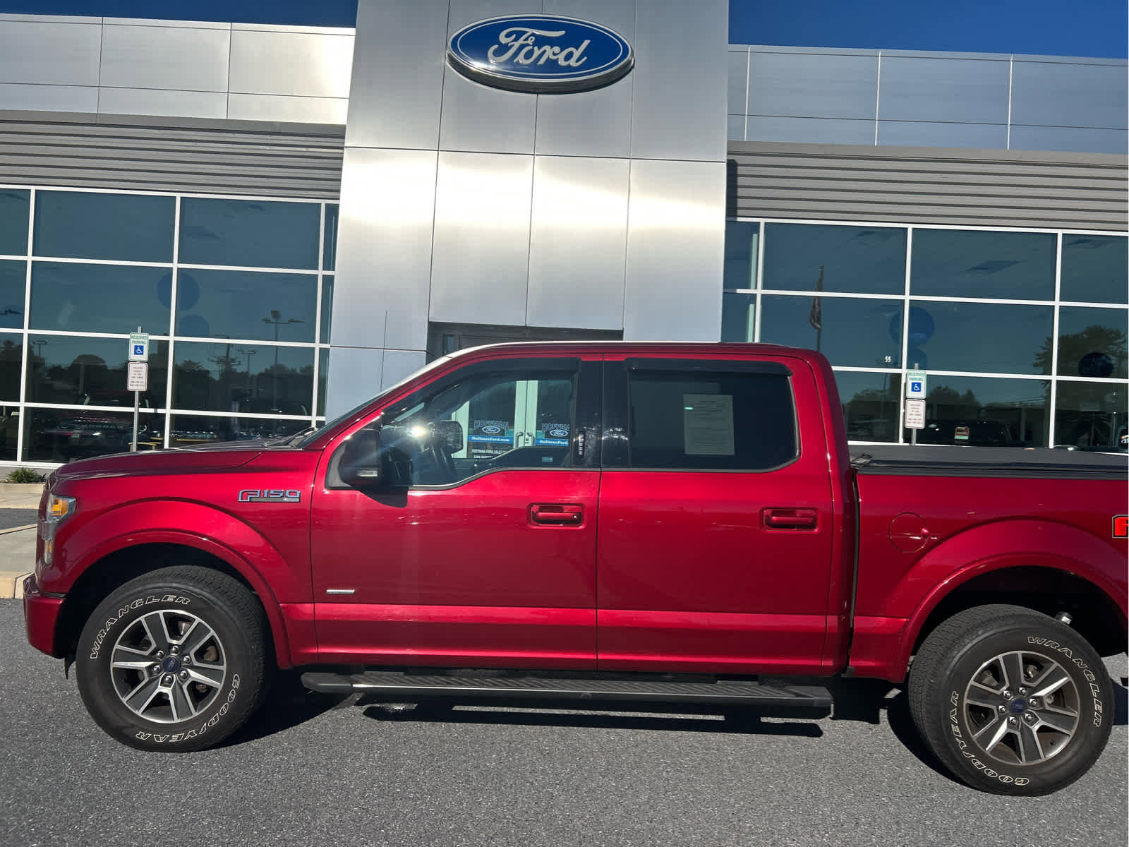 Used 2015 Ford F150 XLT w/ Equipment Group 302A Luxury