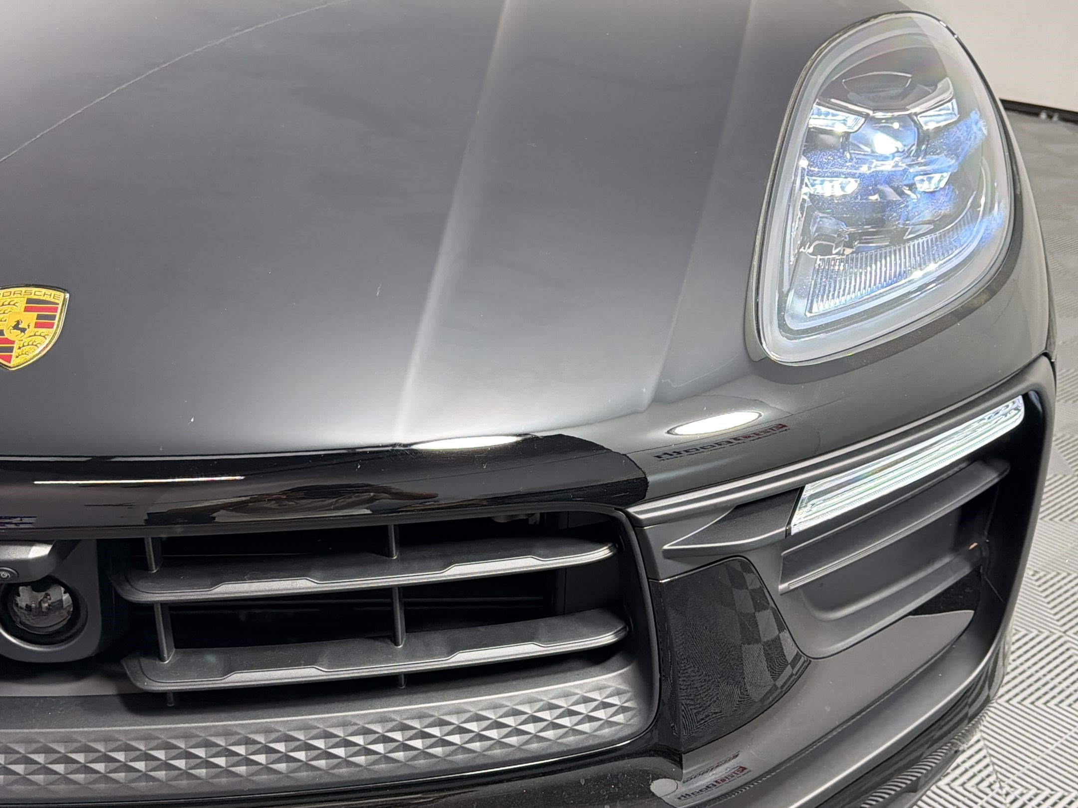 Certified 2026 Porsche Macan AWD/4WD image 11