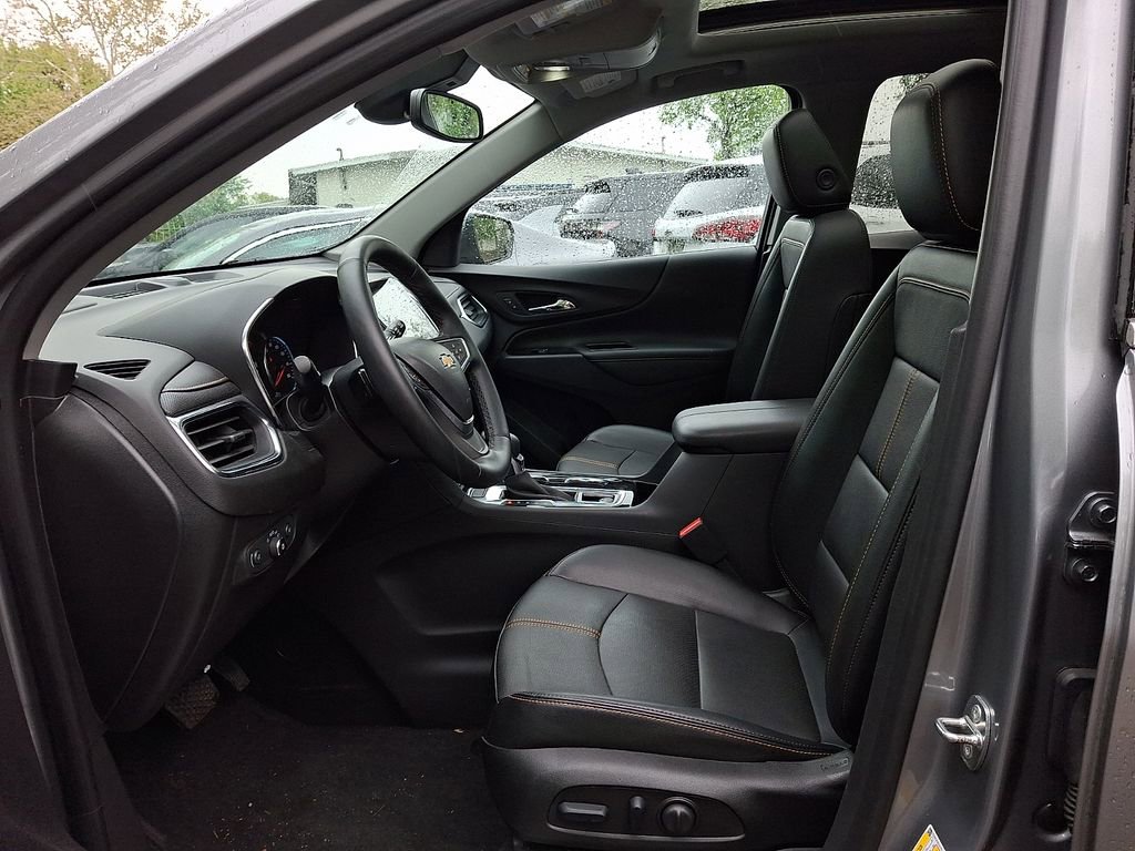 Used 2023 Chevrolet Equinox Premier AWD/4WD image 13