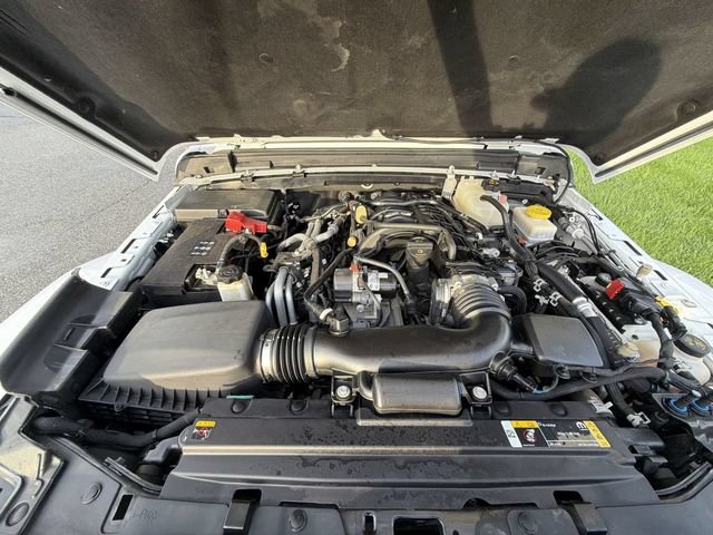 Used 2023 Jeep Wrangler Unlimited Sahara w/ Cold Weather Group AWD/4WD image 14
