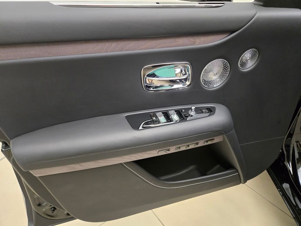 Certified 2025 Rolls-Royce Ghost AWD/4WD image 29