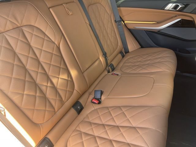 New 2026 BMW X5 xDrive40i w/ M Sport Package AWD/4WD image 13