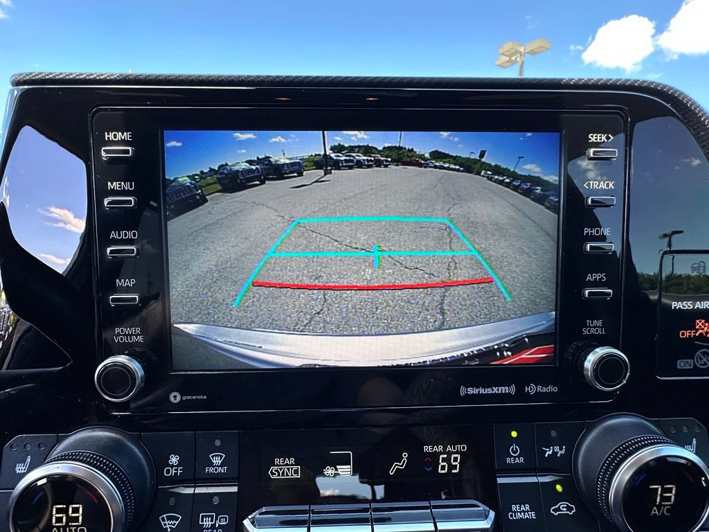 Used 2021 Toyota Highlander XSE AWD/4WD image 30