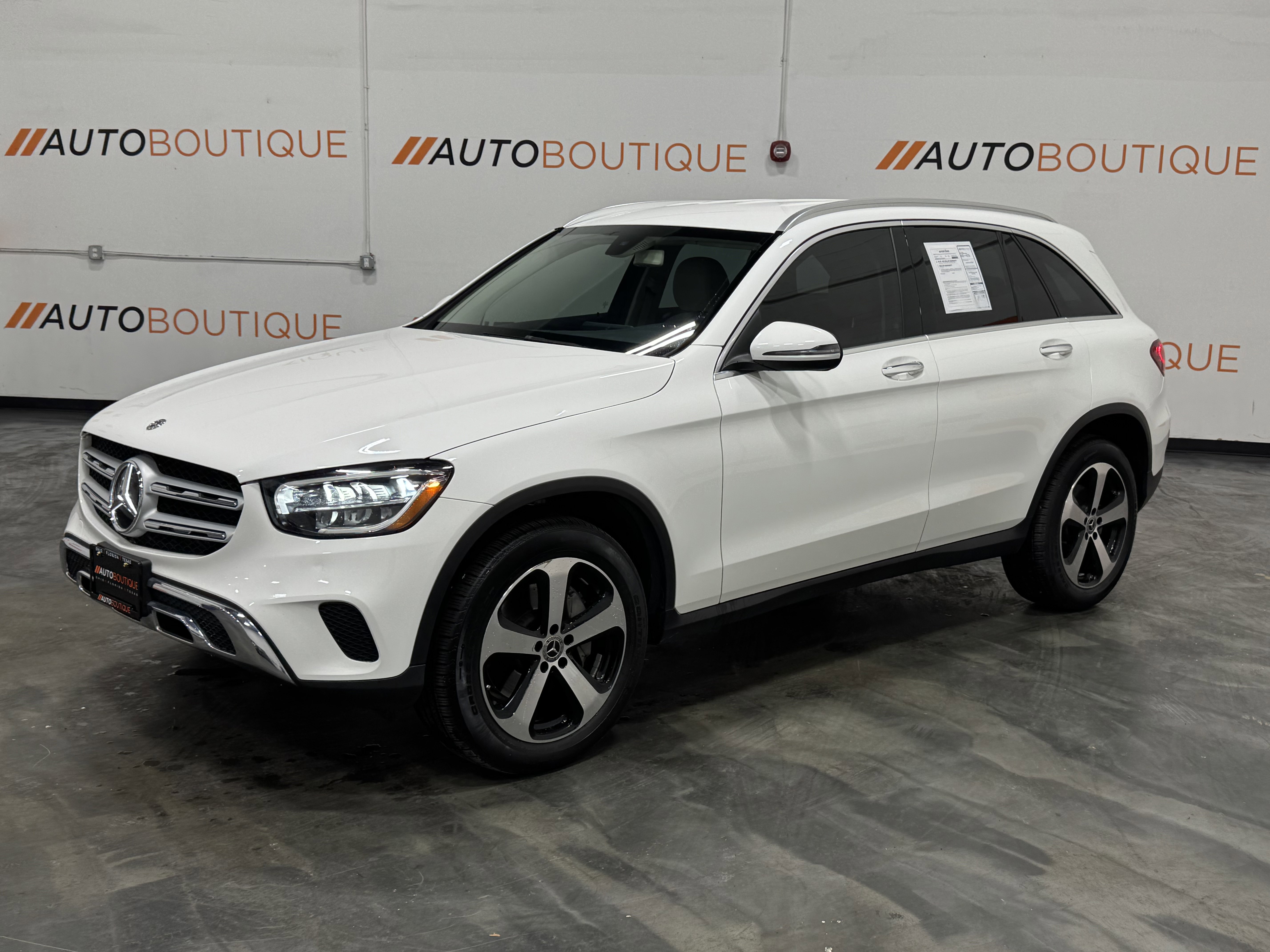 Used 2020 Mercedes-Benz GLC 300 4MATIC image 8