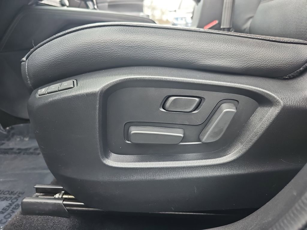 Used 2023 MAZDA CX-5 AWD 2.5 S w/ Premium Package image 29
