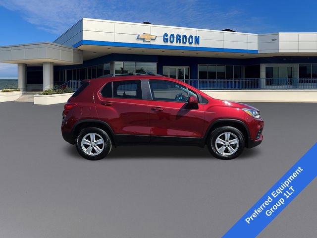 Used 2021 Chevrolet Trax LT w/ LT Convenience Package image 7