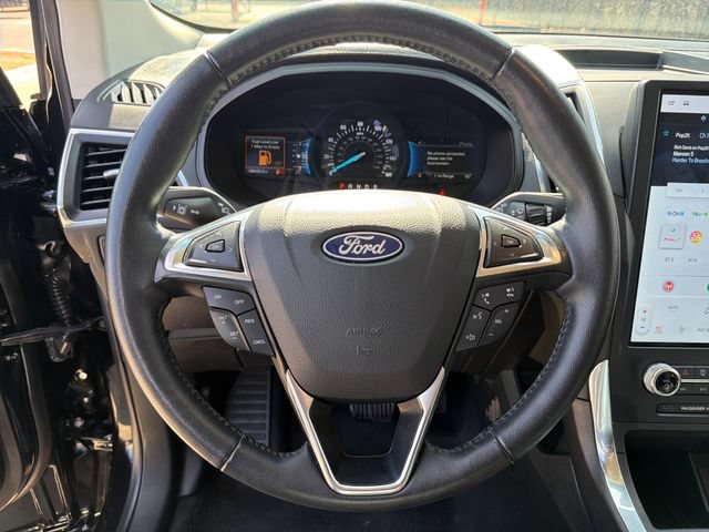 Used 2024 Ford Edge Titanium AWD/4WD image 17