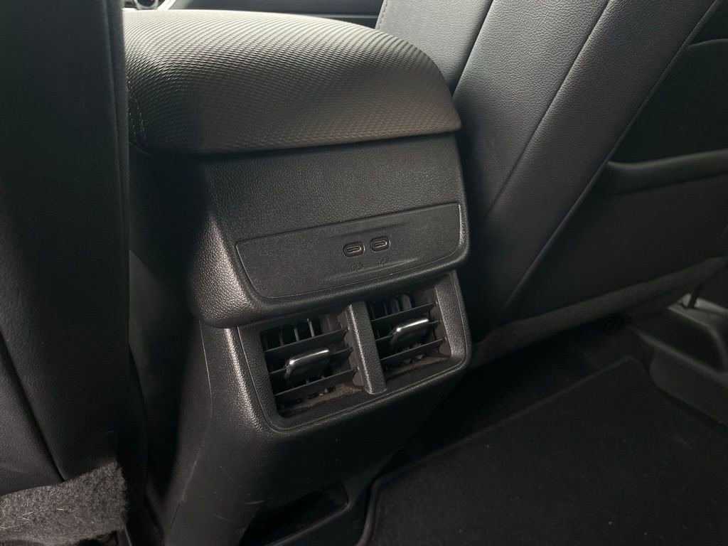 Used 2025 Chevrolet Equinox LT w/ Convenience Package II image 27