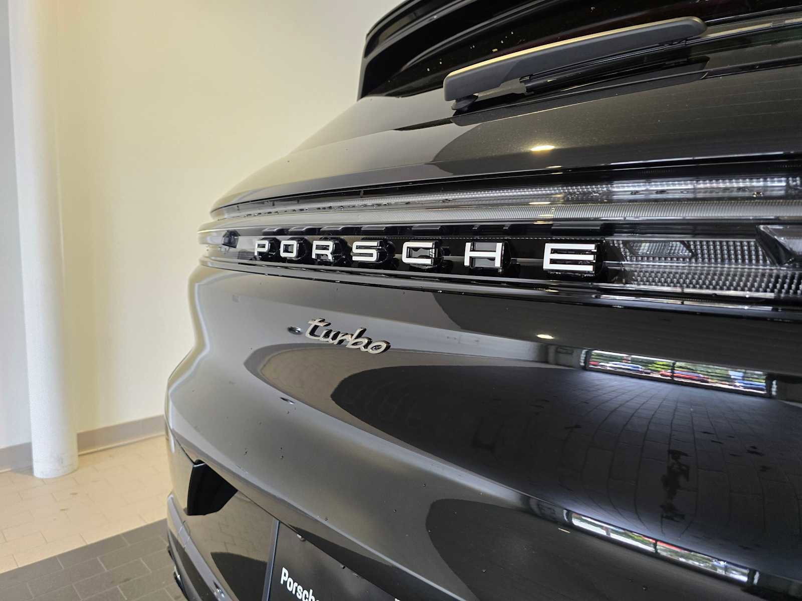 Used 2025 Porsche Cayenne Turbo image 16
