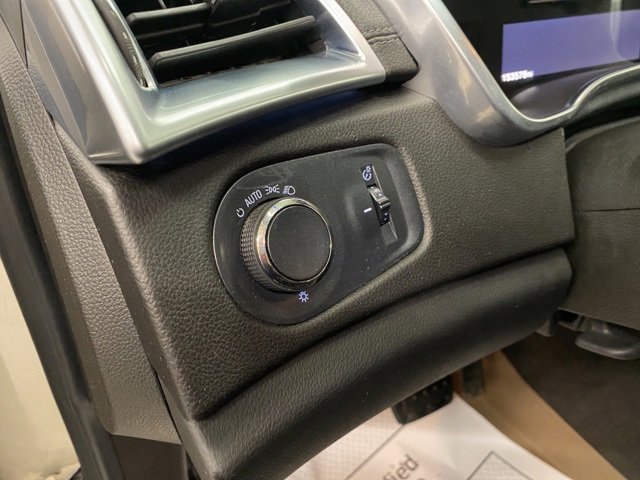 Used 2013 Cadillac SRX Luxury image 30