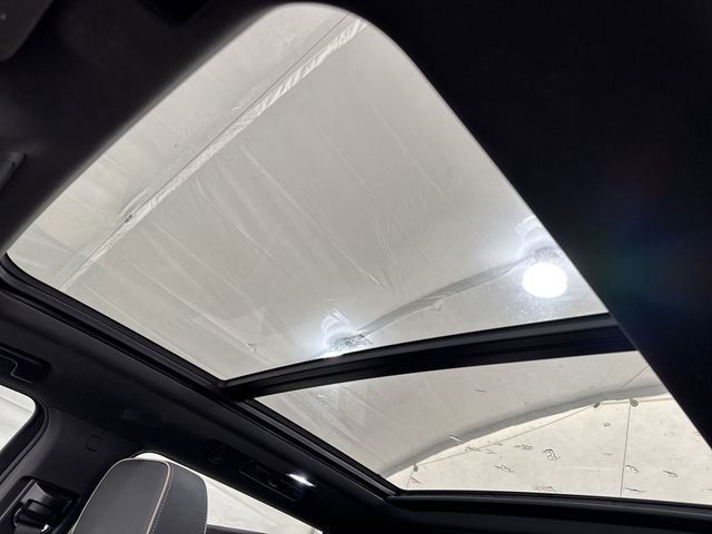 Certified 2023 GMC Yukon XL SLT w/ SLT Luxury Package image 18