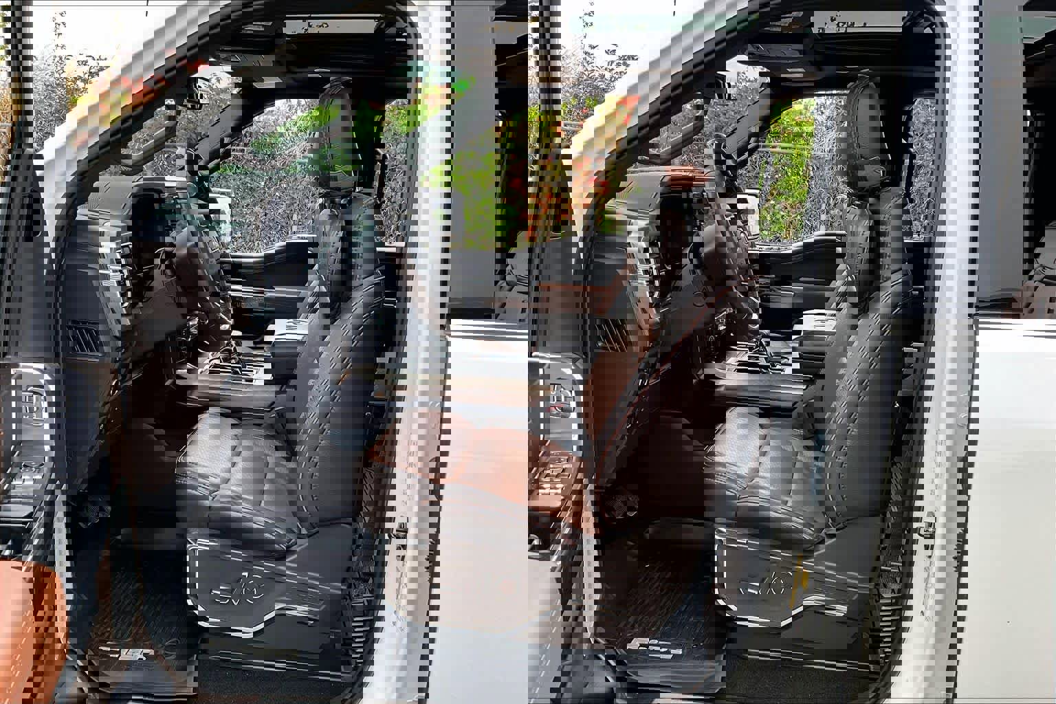 Used 2024 Ford F150 King Ranch w/ FX4 Off-Road Package AWD/4WD image 8