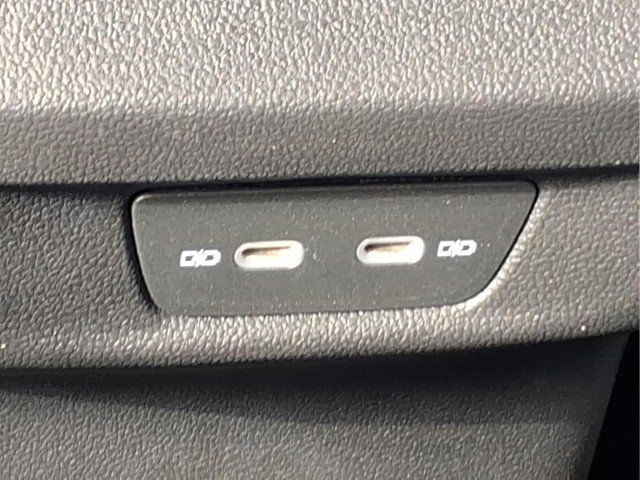 New 2026 Volkswagen Tiguan SE R-Line image 12