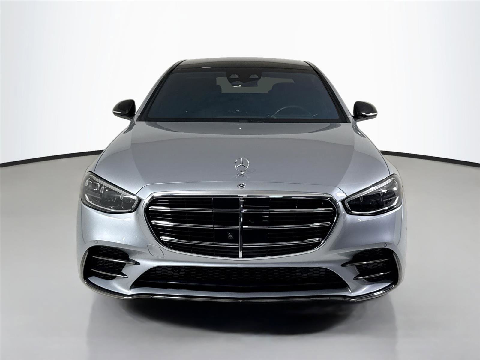 Used 2023 Mercedes-Benz S 500 4MATIC w/ AMG Line image 11