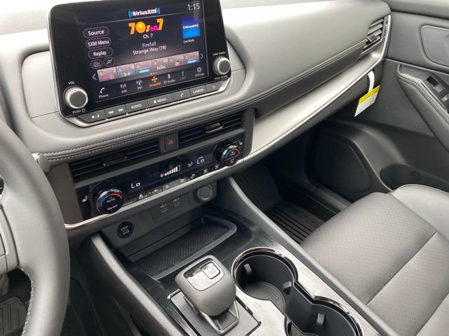 New 2026 Nissan Rogue Dark Armor AWD/4WD image 17