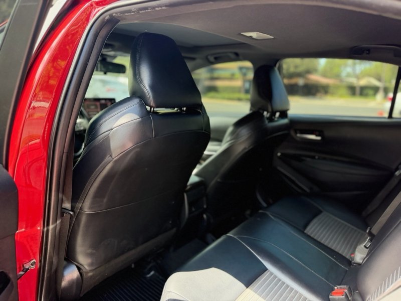 Used 2020 Toyota Corolla XSE FWD image 12