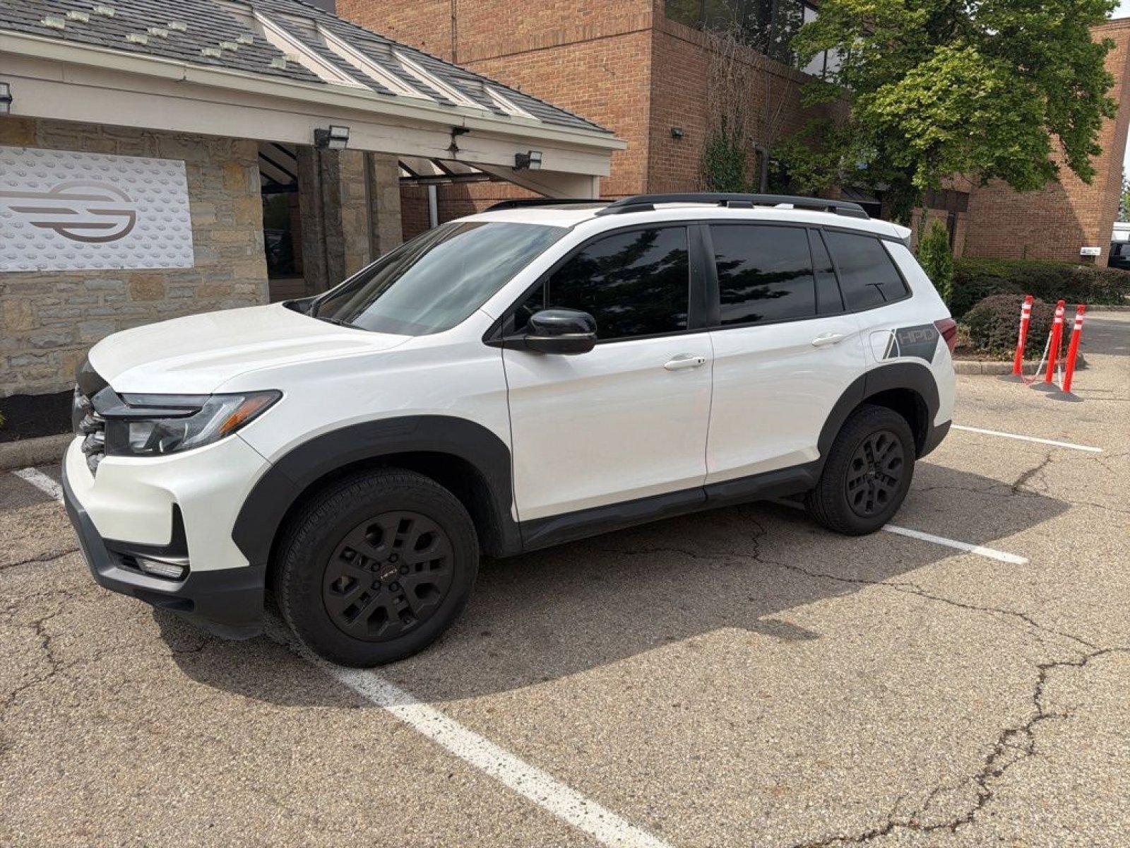 Certified 2023 Honda Passport TrailSport image 4