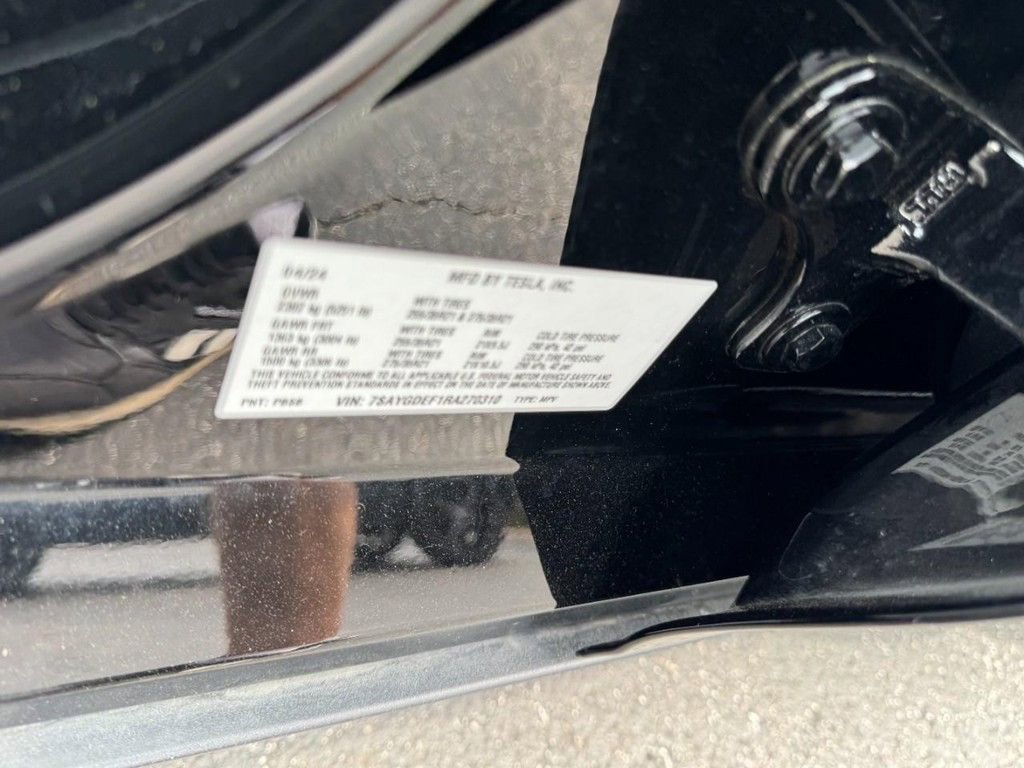 Used 2024 Tesla Model Y Performance image 26