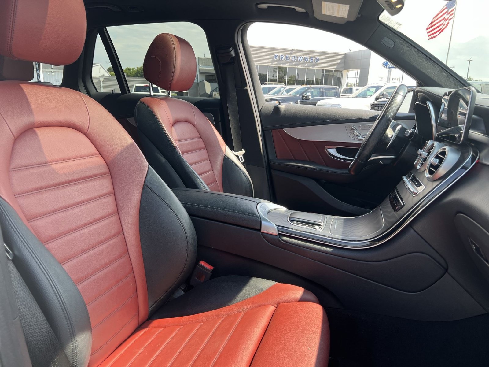 Used 2022 Mercedes-Benz GLC 43 AMG 4MATIC w/ Multimedia Package Lite image 26