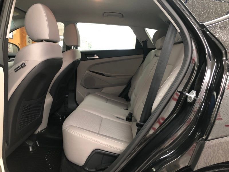 Used 2021 Hyundai Tucson SE image 15