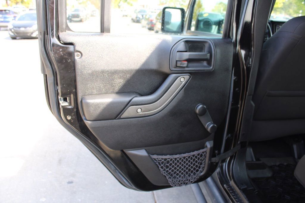 Used 2016 Jeep Wrangler Unlimited Sport w/ Max Tow Package image 24