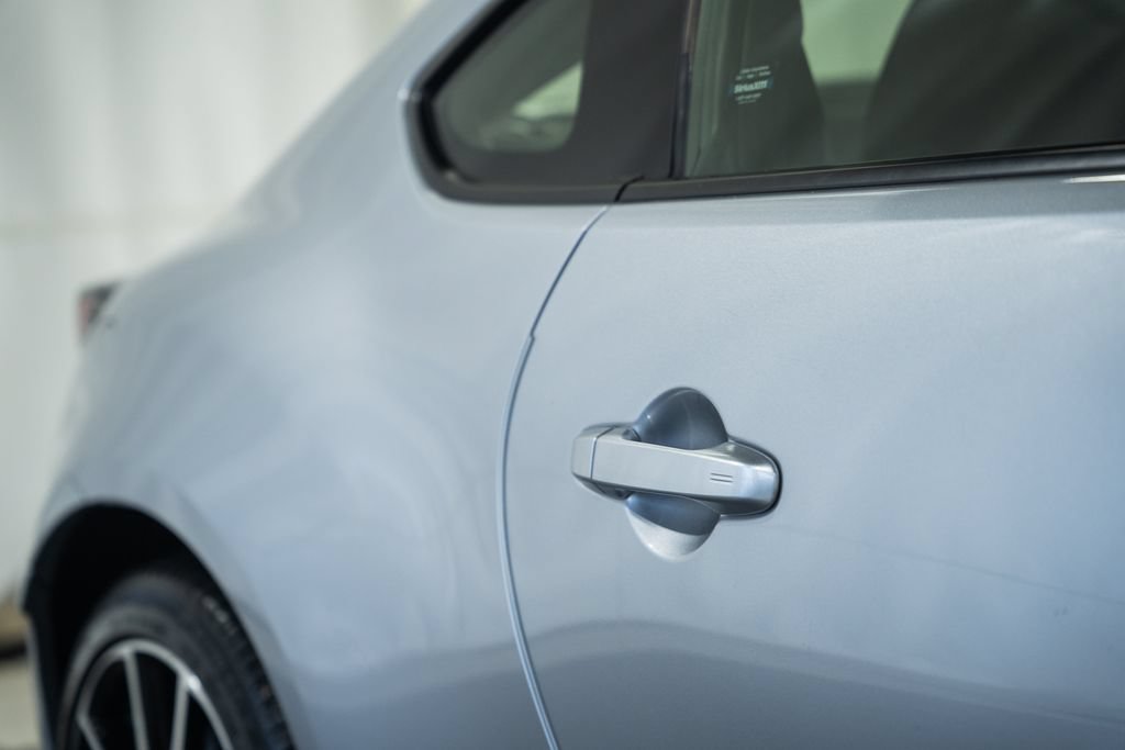 Used 2023 Toyota GR86 RWD image 12