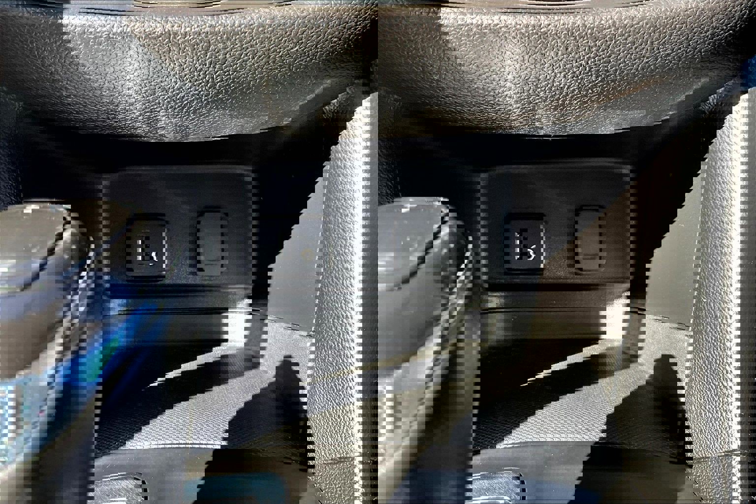 Used 2018 Chevrolet Equinox LT image 23